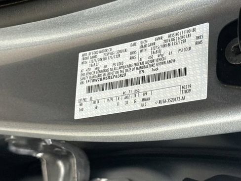 Used 2024 Ford F250 Lariat w/ Lariat Ultimate Package AWD/4WD image 32
