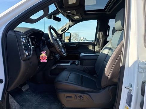 Used 2022 GMC Sierra 2500 Denali w/ Denali Ultimate Package image 10