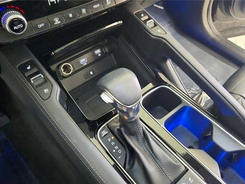 Used 2022 Kia Telluride SX w/ SX Prestige Package image 28