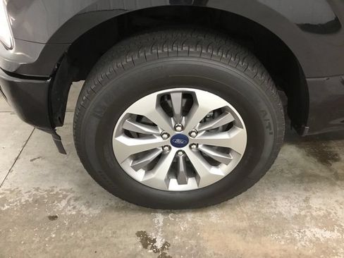 Used 2018 Ford F150 XL w/ Equipment Group 101A Mid AWD/4WD image 5