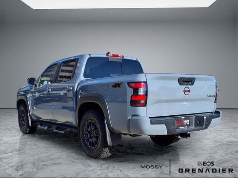 Used 2023 Nissan Frontier PRO-4X w/ Pro-4X Premium Package image 2