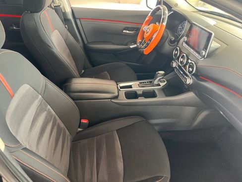 Used 2023 Nissan Sentra SR w/ Midnight Edition Package FWD image 18