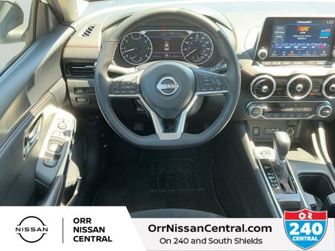 Certified 2025 Nissan Sentra SR FWD image 14