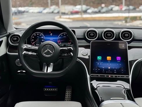 Used 2025 Mercedes-Benz C 300 Sedan image 27