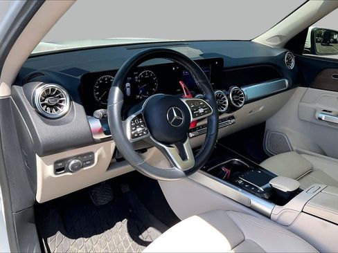 Used 2023 Mercedes-Benz GLB 250 image 17