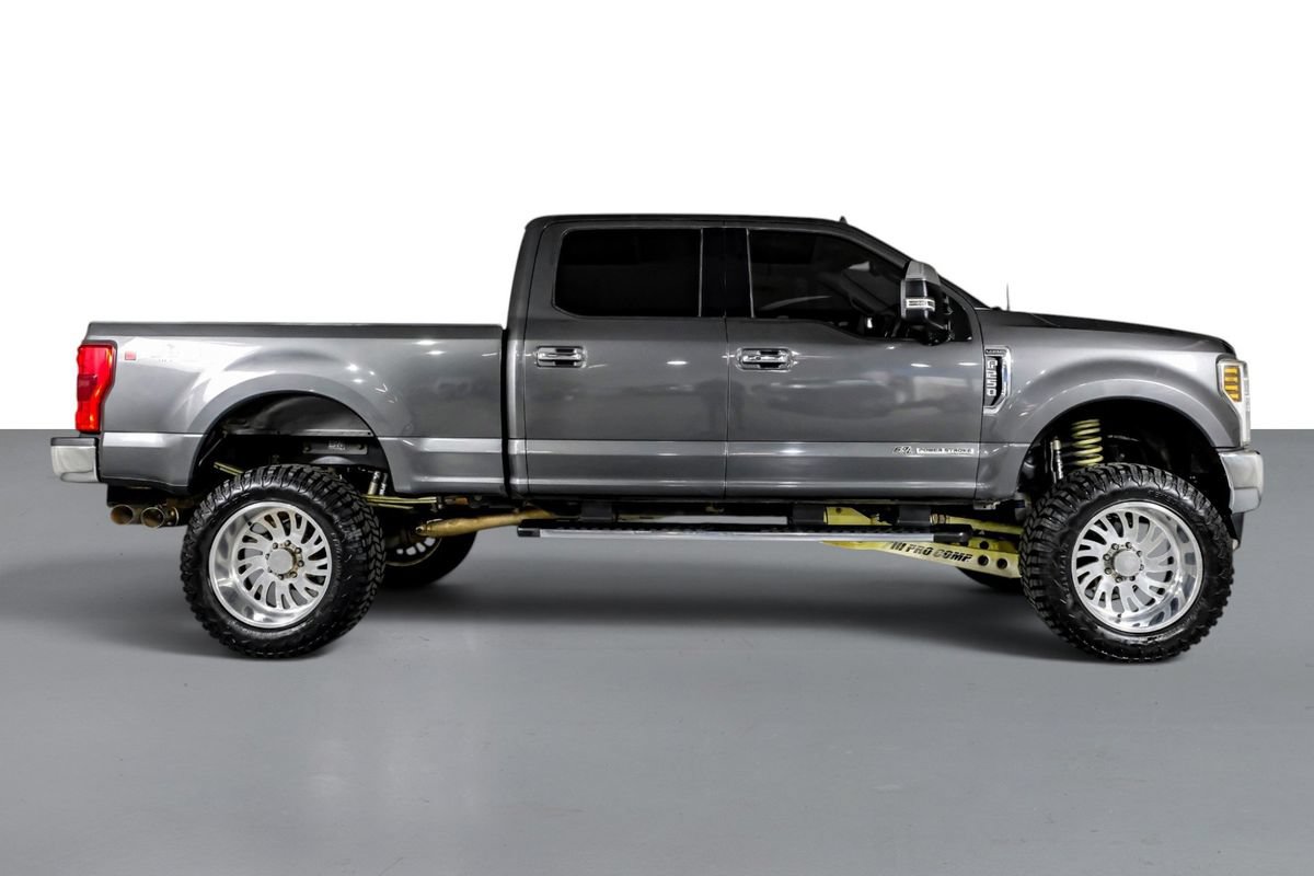Used 2019 Ford F250 Lariat w/ Lariat Ultimate Package AWD/4WD image 5