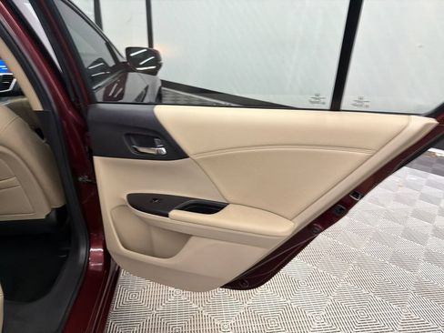 Used 2014 Honda Accord EX-L image 18