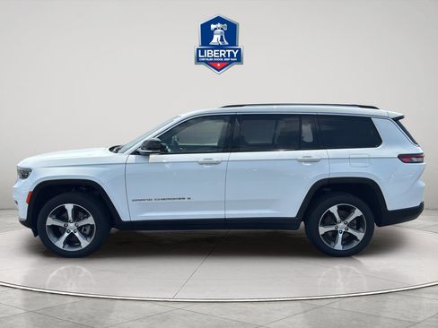 Used 2023 Jeep Grand Cherokee L Limited AWD/4WD image 5