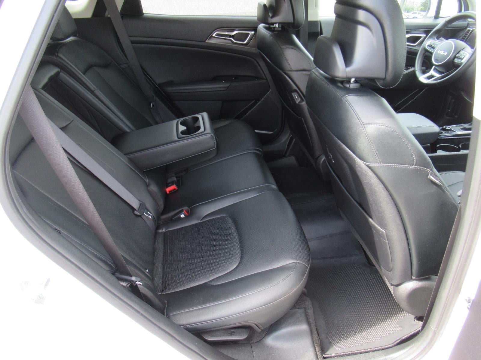 Used 2024 Kia Sportage EX FWD image 31