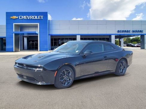 Used 2025 Dodge Charger R/T w/ Quick Order Package 25M R/T image 2