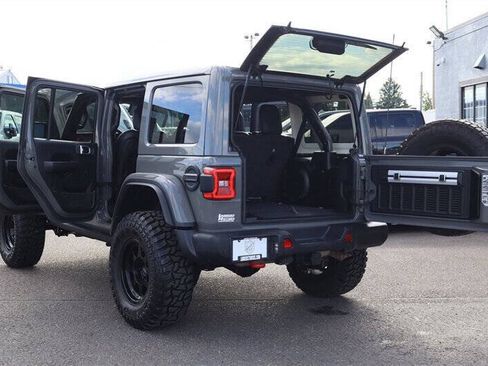 Used 2019 Jeep Wrangler Unlimited Rubicon AWD/4WD image 32