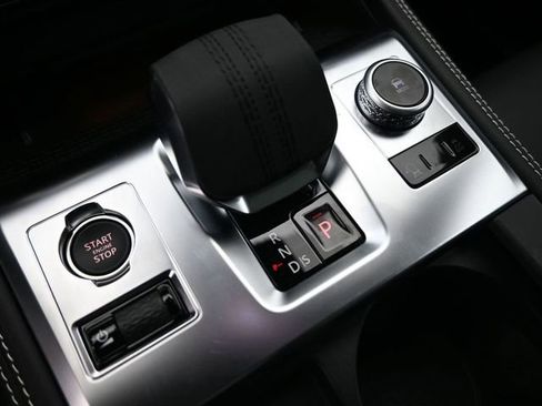 Used 2026 Jaguar F-PACE R-Dynamic S image 32