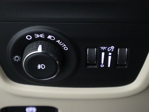 New 2026 Jeep Grand Cherokee L Limited AWD/4WD image 35