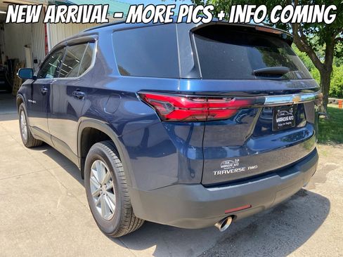 Used 2023 Chevrolet Traverse LT w/ LPO, Floor Liner Package AWD/4WD image 7