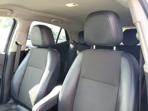 Used 2021 Buick Encore Preferred FWD image 12