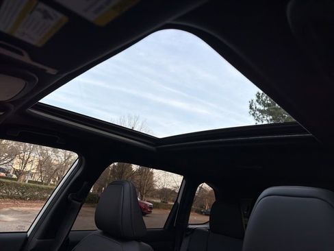 Used 2025 Subaru Forester Touring image 20