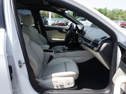 Used 2022 Audi A4 2.0T Premium Plus AWD/4WD image 41