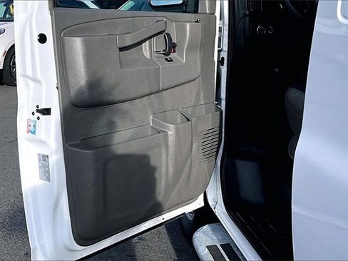 Used 2024 Chevrolet Express 2500 w/ Driver Convenience Package image 16