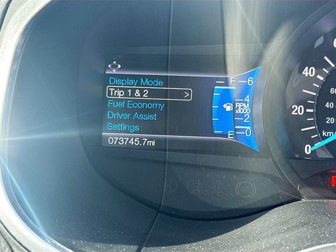 Used 2016 Ford Edge Titanium w/ Technology Package FWD image 13