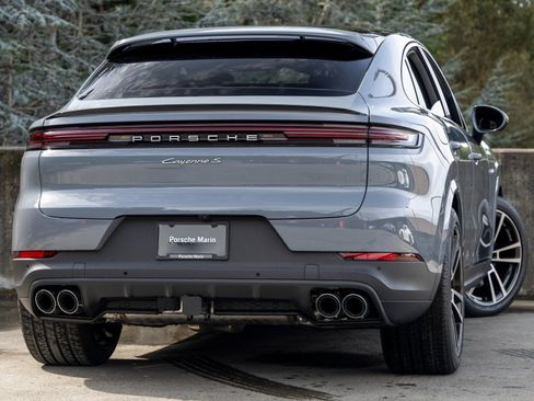 New 2026 Porsche Cayenne S AWD/4WD image 11