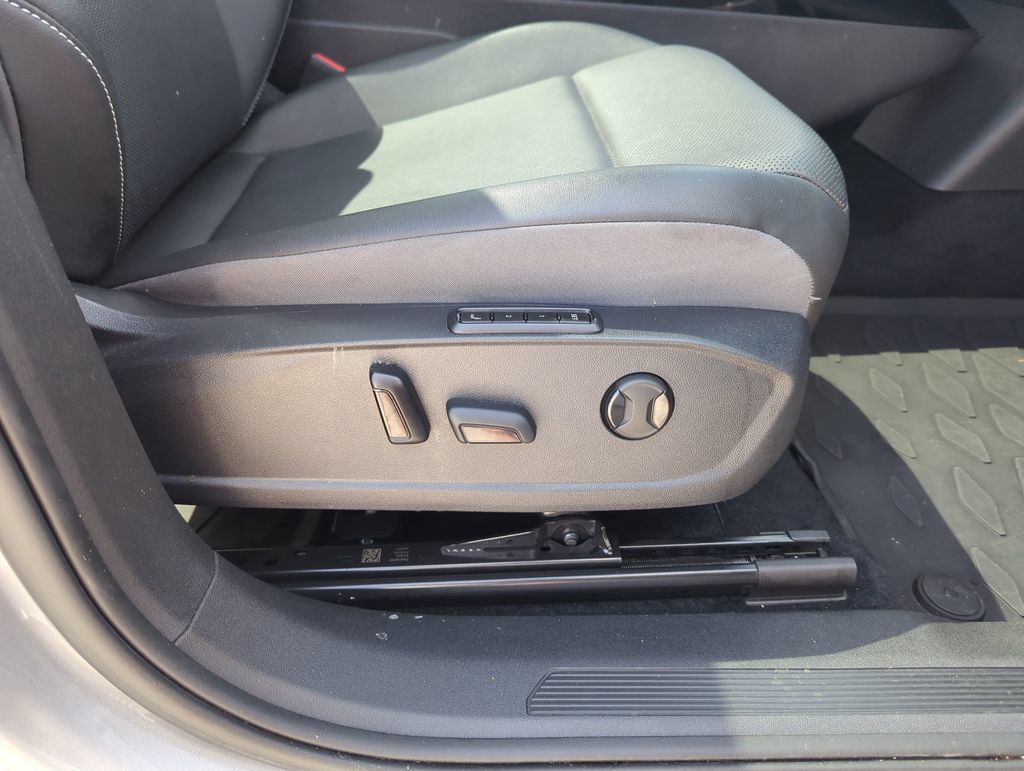 Certified 2023 Volkswagen ID.4 Pro S RWD image 39