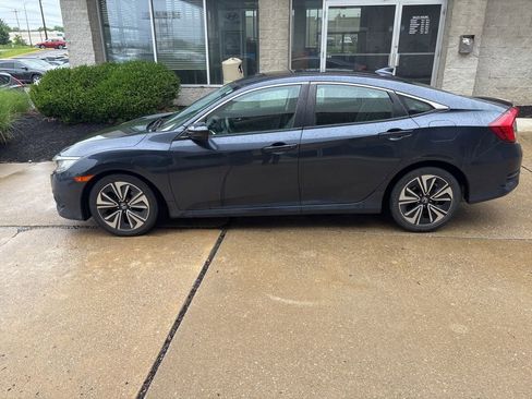 Used 2016 Honda Civic EX-L image 2