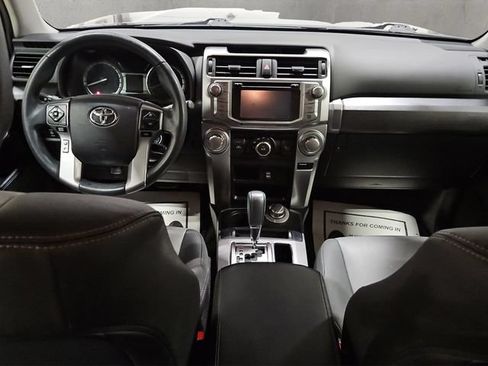 Used 2019 Toyota 4Runner SR5 Premium AWD/4WD image 2
