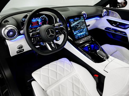Used 2025 Mercedes-Benz AMG GT 55 image 9