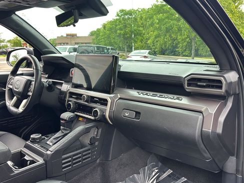 Used 2024 Toyota Tacoma TRD Sport w/ TRD Sport Premium Package AWD/4WD image 12