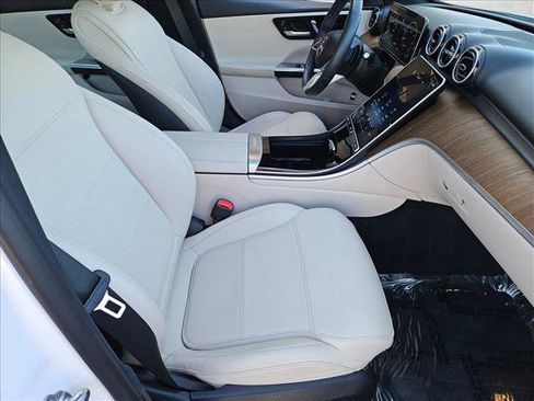 Used 2024 Mercedes-Benz C 300 4MATIC Sedan image 19