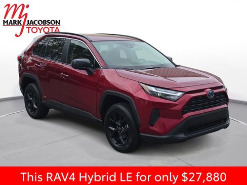 Used 2023 Toyota RAV4 LE image 5