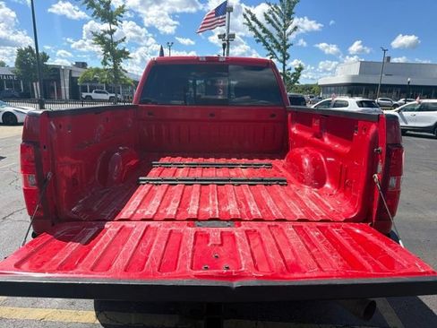 Used 2014 Chevrolet Silverado 2500 LT w/ Interior Plus Package AWD/4WD image 16