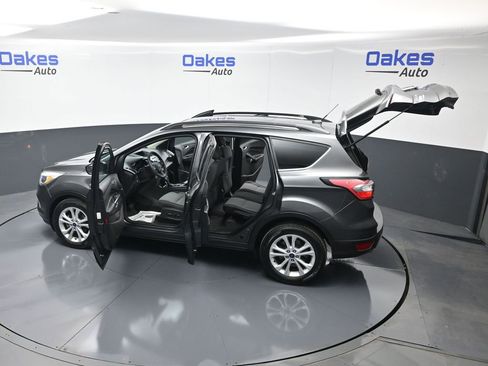 Used 2018 Ford Escape SE FWD image 58