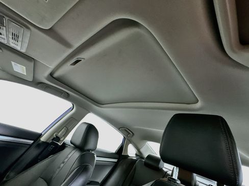 Used 2017 Honda Civic Touring image 26