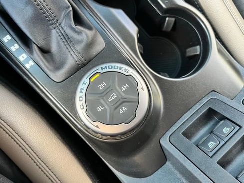 Used 2022 Ford Bronco Wildtrak image 47