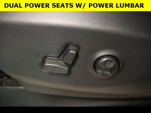 Used 2022 Chrysler Pacifica Limited image 8