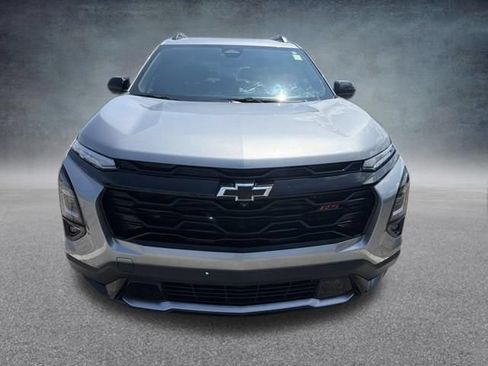 Used 2025 Chevrolet Equinox RS w/ Safety and Technology Package FWD image 3
