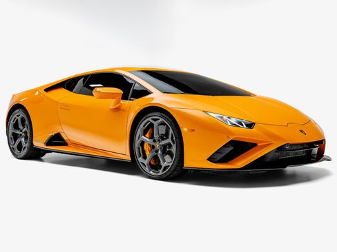 Used 2023 Lamborghini Huracan EVO RWD image 4