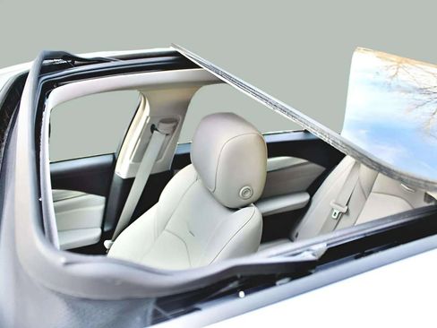 Used 2018 Cadillac CTS Luxury image 26