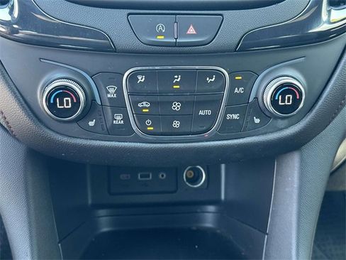 Used 2022 Chevrolet Equinox RS w/ LPO, Floor Liner Package image 14