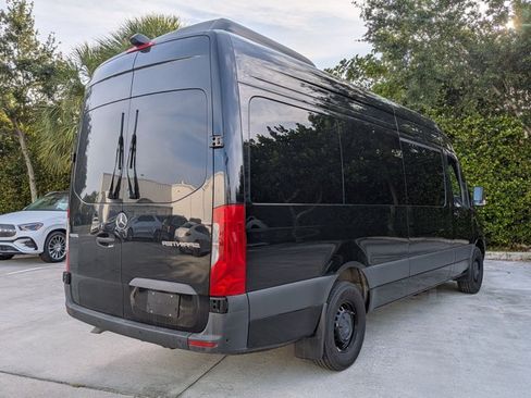 Used 2024 Mercedes-Benz Sprinter 2500 image 5