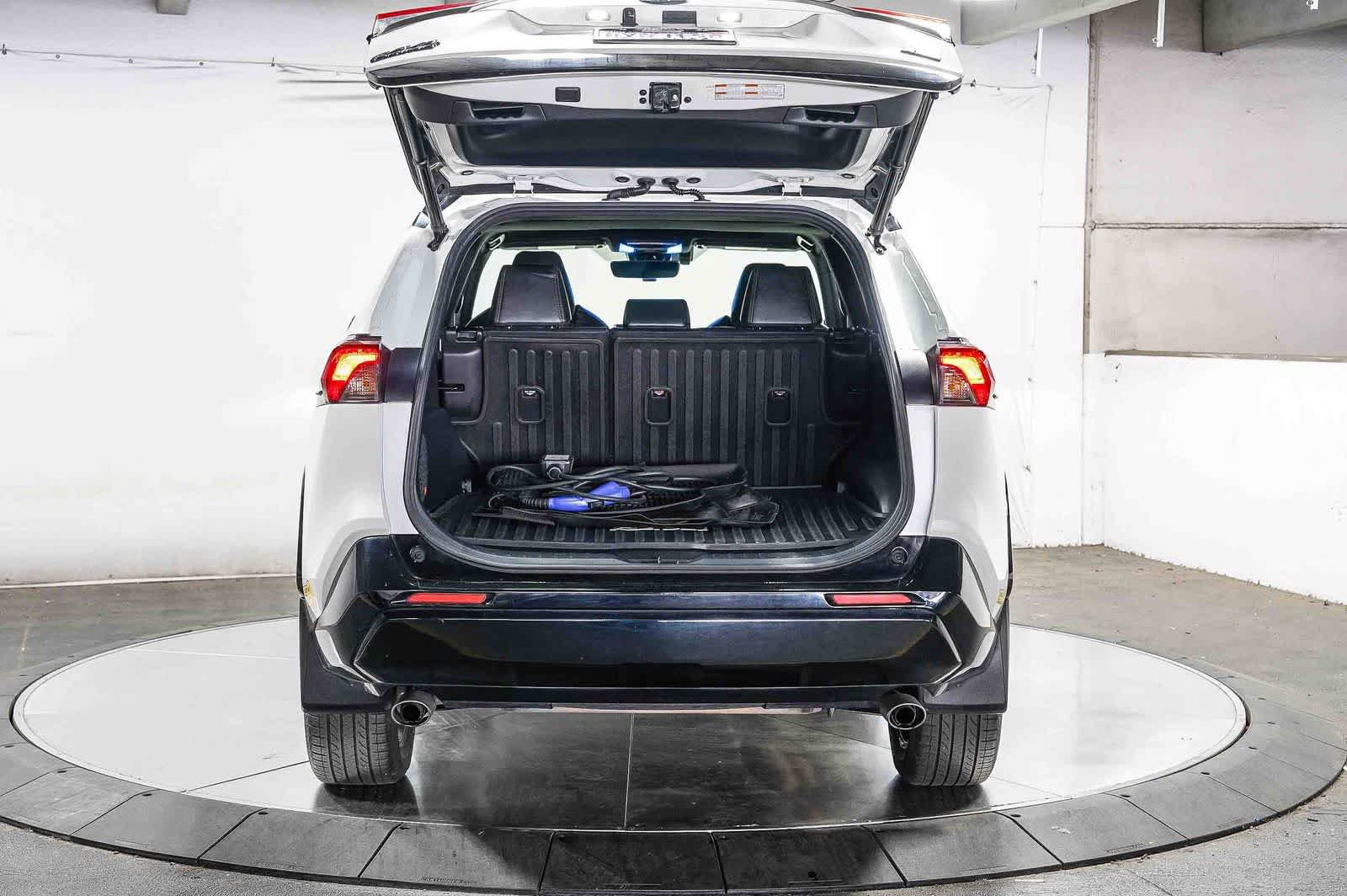 Certified 2021 Toyota RAV4 XSE w/ Weather Package AWD/4WD image 27
