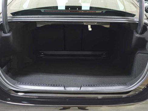 New 2026 Mercedes-Benz E 350 4MATIC Sedan image 18