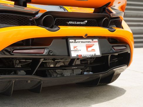 Used 2022 McLaren 720S Performance RWD image 9