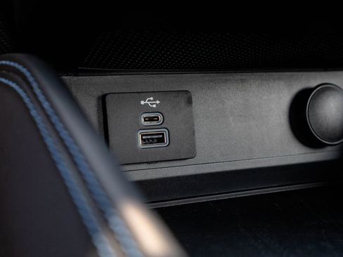 Used 2025 Ford Mustang Dark Horse RWD image 38