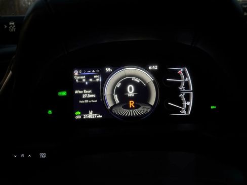 Used 2019 Lexus ES 300h w/ Premium Package image 31