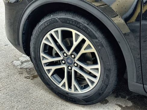 Used 2020 Ford Escape SEL image 8