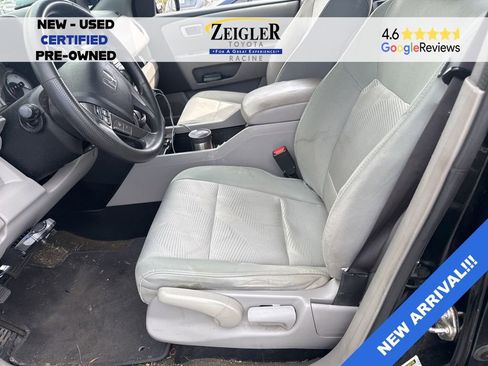 Used 2015 Honda Pilot LX image 3