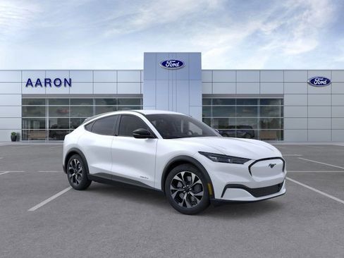 Used 2025 Ford Mustang Mach-E Select image 8