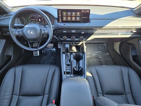 Used 2025 Honda Accord Sport image 14